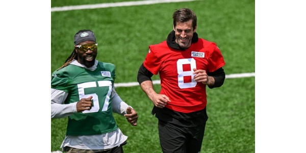 Aaron Rodgers eligió el maillot verde en ambas ocasiones